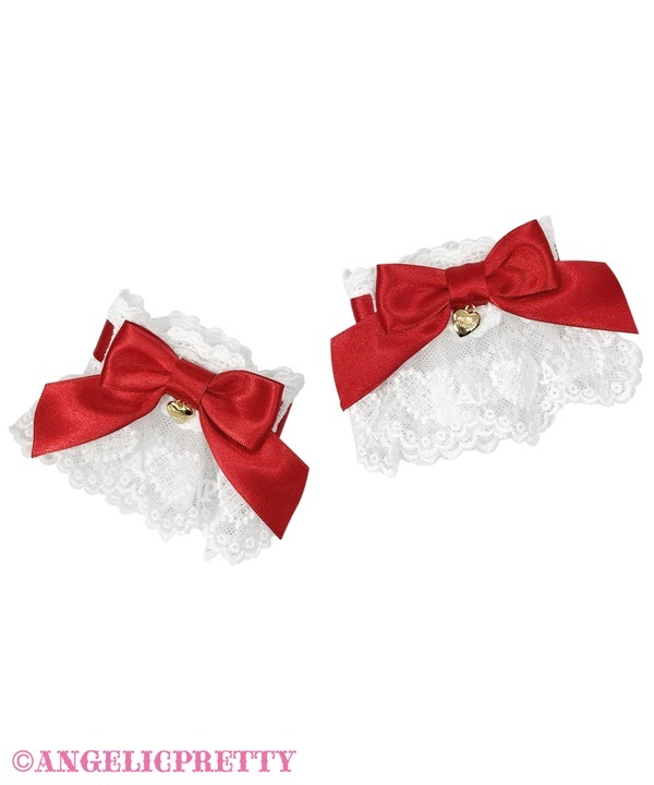 Airy Heart Ladder Lace Cuffs - White x Red