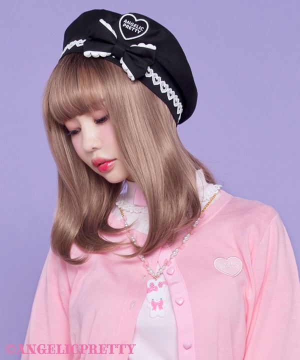 Heart Patch Beret - Black